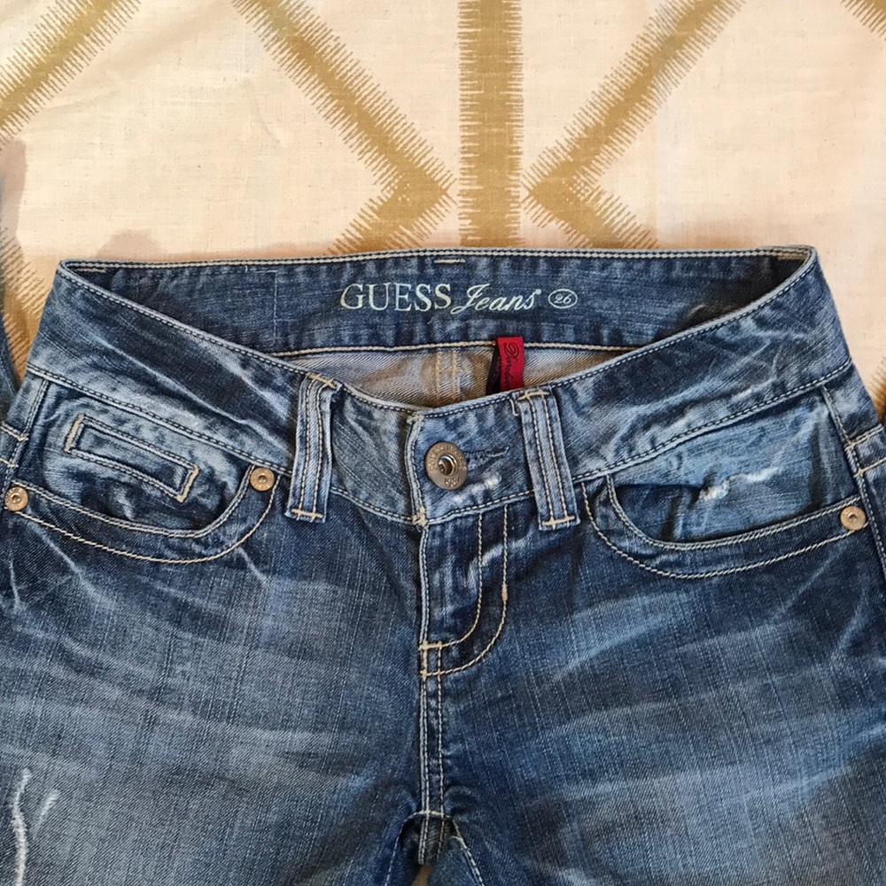 Guess Jeans - Picture 5 of 8